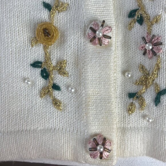VTN BP Design Christmas Cardigan Sweater Womens Large Cream Embroidered - Picture 12 of 16